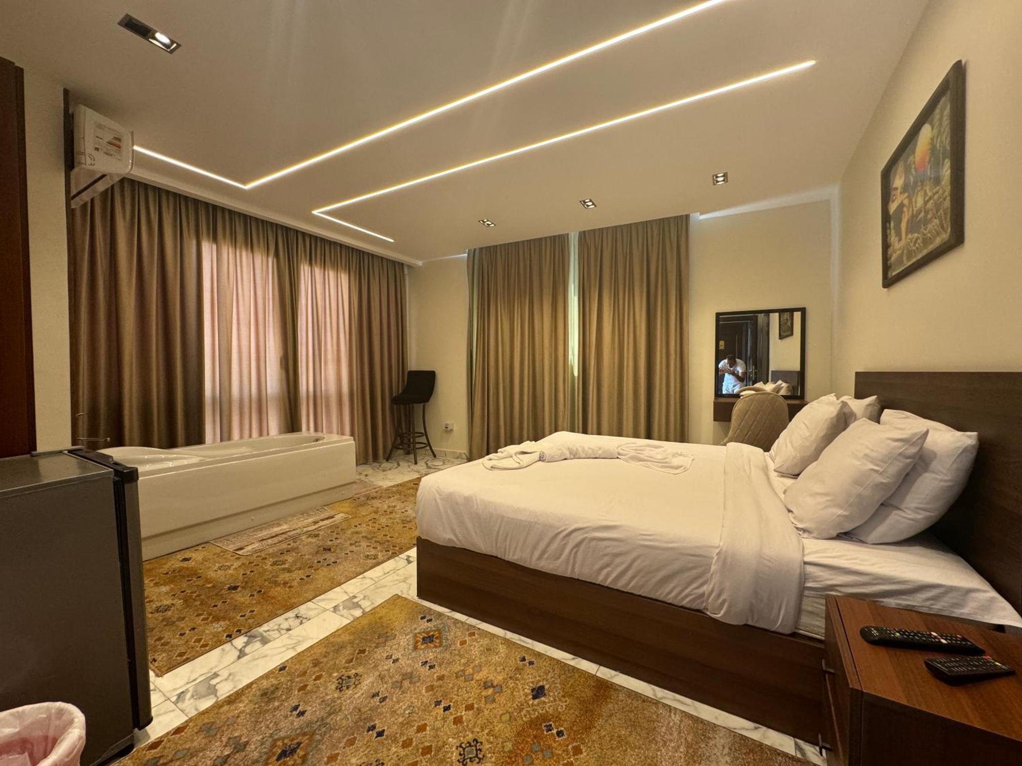 Unique Pyramids Boutique Inn Kafret el-Gabal Екстериор снимка